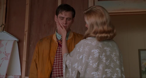 Still frame 33 from The Truman Show (1998) directed by Peter Weir
