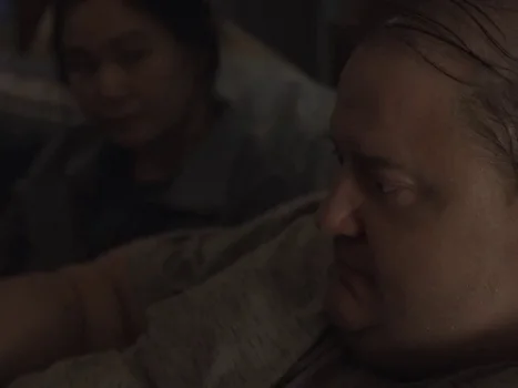 Still frame 14 from The Whale (2022) directed by Darren Aronofsky