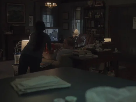 Still frame 13 from The Whale (2022) directed by Darren Aronofsky