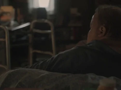 Still frame 26 from The Whale (2022) directed by Darren Aronofsky