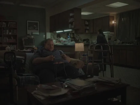 Still frame 35 from The Whale (2022) directed by Darren Aronofsky