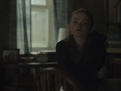 Still frame 51 from The Whale (2022) directed by Darren Aronofsky