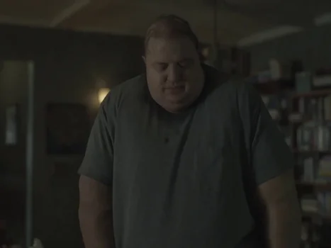 Still frame 61 from The Whale (2022) directed by Darren Aronofsky