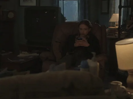 Still frame 82 from The Whale (2022) directed by Darren Aronofsky