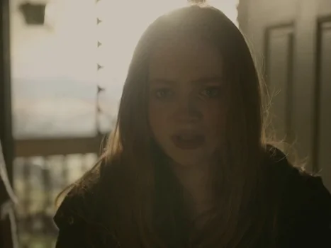 Still frame 132 from The Whale (2022) directed by Darren Aronofsky