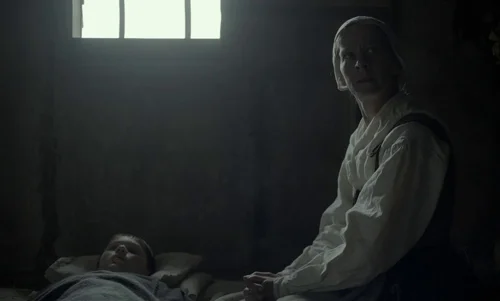 Still frame 56 from The Witch (2015) directed by Robert Eggers