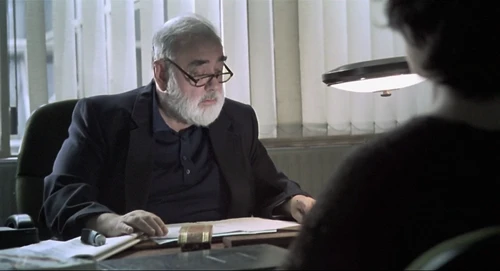 Still frame 5 from Thesis (1996) directed by Alejandro Amenábar