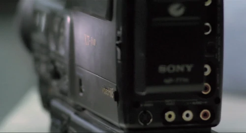 Still frame 75 from Thesis (1996) directed by Alejandro Amenábar