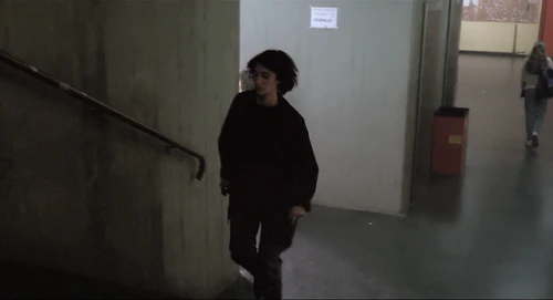Still frame 80 from Thesis (1996) directed by Alejandro Amenábar
