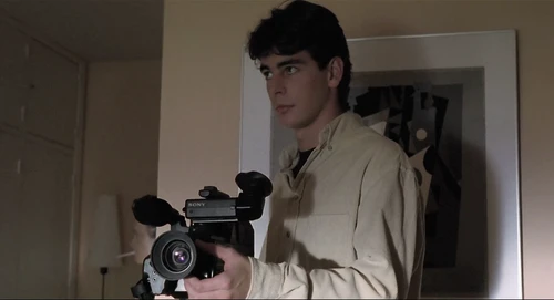 Still frame 113 from Thesis (1996) directed by Alejandro Amenábar