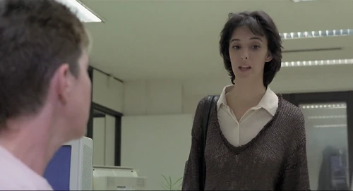 Still frame 126 from Thesis (1996) directed by Alejandro Amenábar