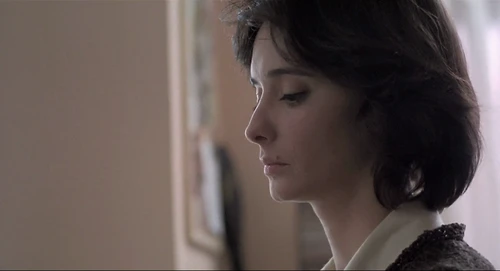 Still frame 128 from Thesis (1996) directed by Alejandro Amenábar