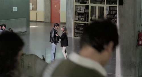 Still frame 148 from Thesis (1996) directed by Alejandro Amenábar