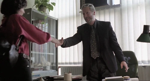 Still frame 149 from Thesis (1996) directed by Alejandro Amenábar