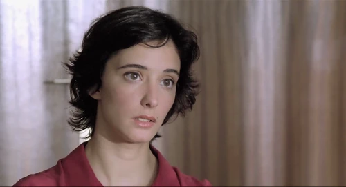 Still frame 152 from Thesis (1996) directed by Alejandro Amenábar