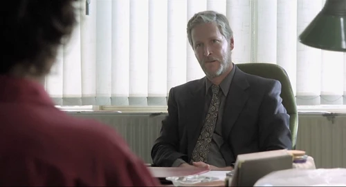 Still frame 157 from Thesis (1996) directed by Alejandro Amenábar