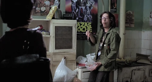 Still frame 14 from Thesis (1996) directed by Alejandro Amenábar