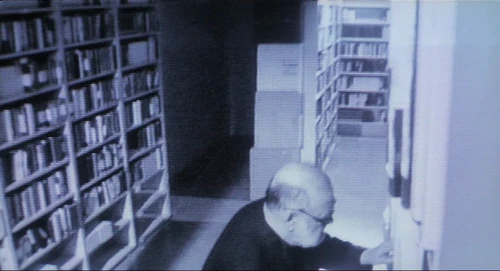 Still frame 159 from Thesis (1996) directed by Alejandro Amenábar