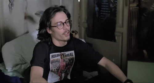 Still frame 163 from Thesis (1996) directed by Alejandro Amenábar