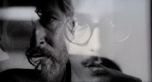 Still frame 188 from Thesis (1996) directed by Alejandro Amenábar