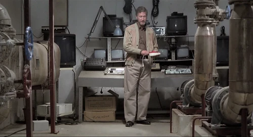 Still frame 190 from Thesis (1996) directed by Alejandro Amenábar