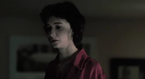 Still frame 198 from Thesis (1996) directed by Alejandro Amenábar