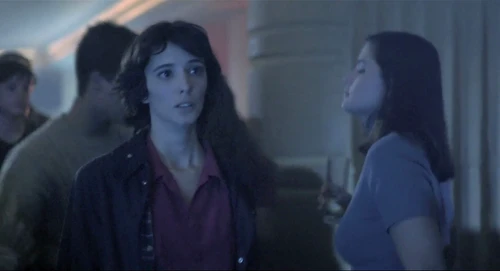 Still frame 201 from Thesis (1996) directed by Alejandro Amenábar