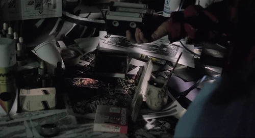 Still frame 213 from Thesis (1996) directed by Alejandro Amenábar