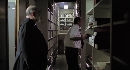 Still frame 22 from Thesis (1996) directed by Alejandro Amenábar