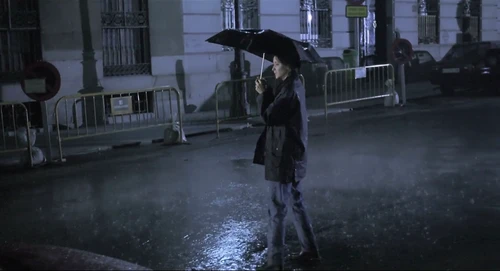 Still frame 222 from Thesis (1996) directed by Alejandro Amenábar