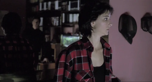 Still frame 227 from Thesis (1996) directed by Alejandro Amenábar