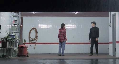 Still frame 239 from Thesis (1996) directed by Alejandro Amenábar