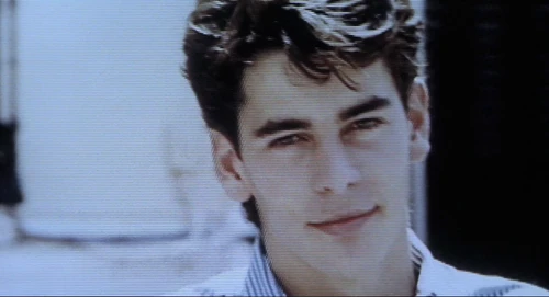 Still frame 253 from Thesis (1996) directed by Alejandro Amenábar