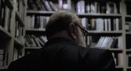 Still frame 27 from Thesis (1996) directed by Alejandro Amenábar