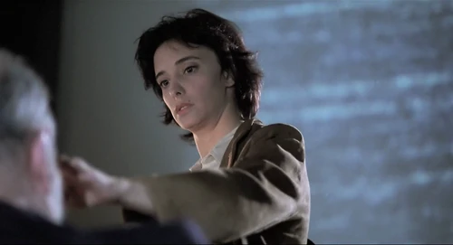 Still frame 35 from Thesis (1996) directed by Alejandro Amenábar