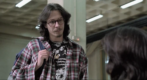 Still frame 39 from Thesis (1996) directed by Alejandro Amenábar