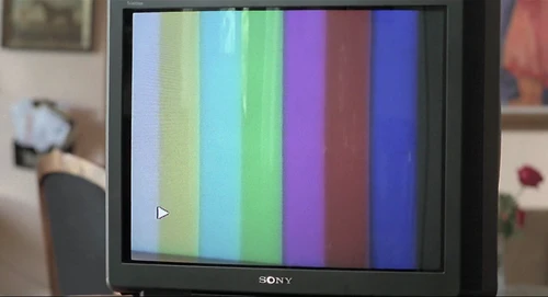 Still frame 42 from Thesis (1996) directed by Alejandro Amenábar
