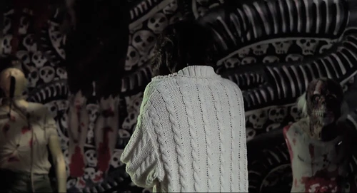 Still frame 50 from Thesis (1996) directed by Alejandro Amenábar