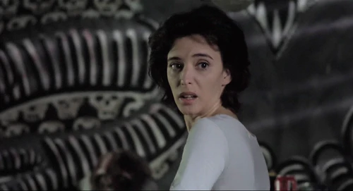 Still frame 57 from Thesis (1996) directed by Alejandro Amenábar