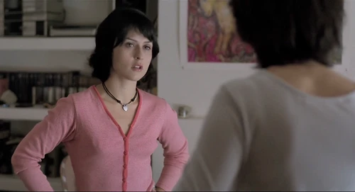 Still frame 61 from Thesis (1996) directed by Alejandro Amenábar