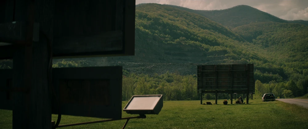 Still frame 85 from Three Billboards Outside Ebbing, Missouri (2017) directed by Martin McDonagh