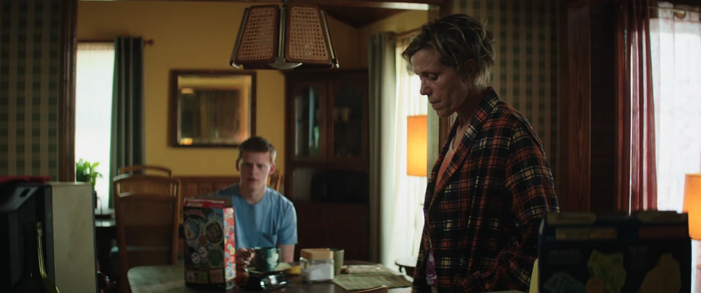 Still frame 113 from Three Billboards Outside Ebbing, Missouri (2017) directed by Martin McDonagh