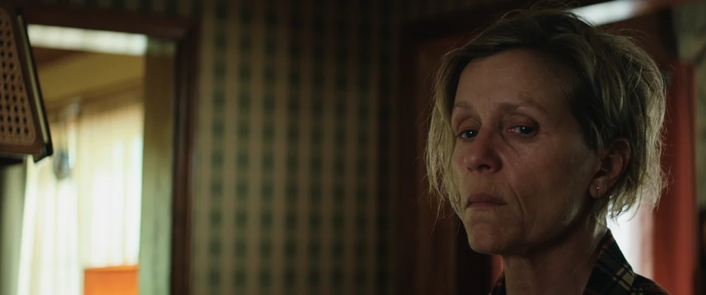 Still frame 114 from Three Billboards Outside Ebbing, Missouri (2017) directed by Martin McDonagh