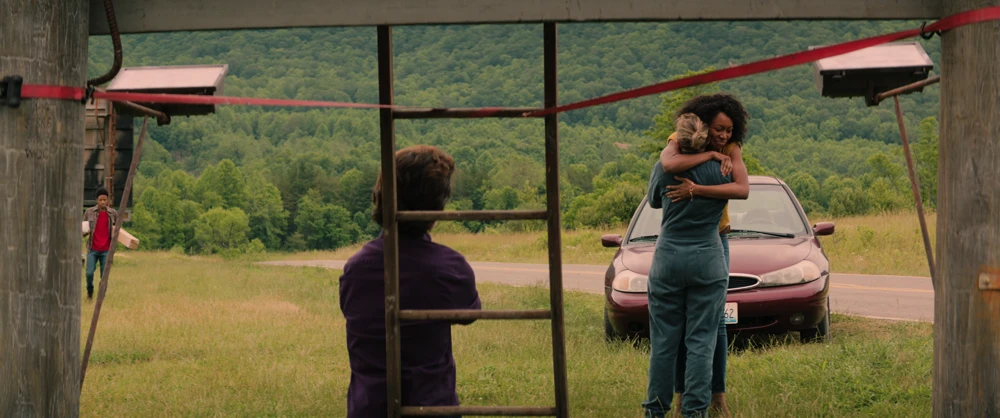 Still frame 176 from Three Billboards Outside Ebbing, Missouri (2017) directed by Martin McDonagh