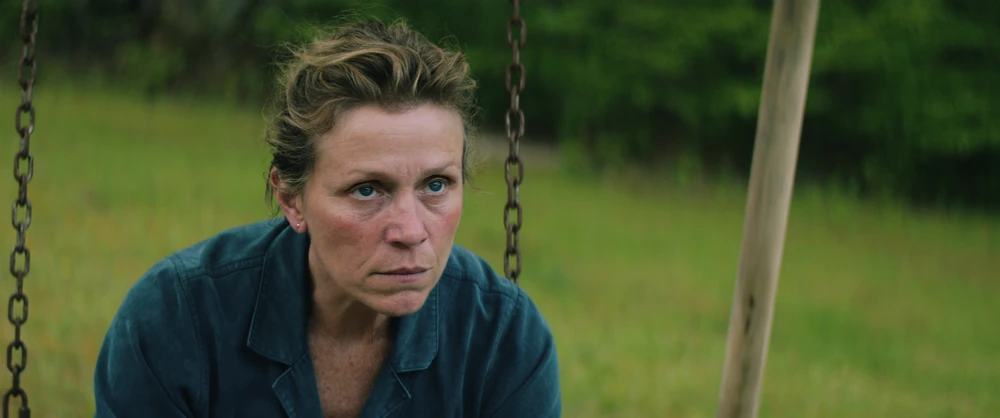 Still frame 31 from Three Billboards Outside Ebbing, Missouri (2017) directed by Martin McDonagh