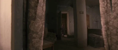 Still frame 19 from Tideland (2005) directed by Terry Gilliam