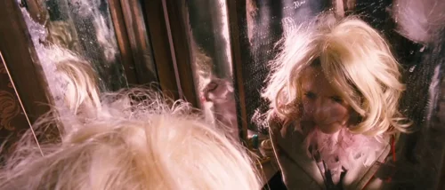 Still frame 35 from Tideland (2005) directed by Terry Gilliam