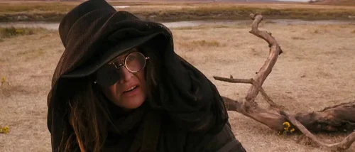 Still frame 43 from Tideland (2005) directed by Terry Gilliam
