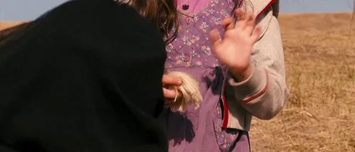 Still frame 42 from Tideland (2005) directed by Terry Gilliam