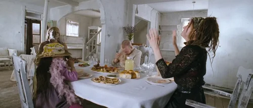 Still frame 88 from Tideland (2005) directed by Terry Gilliam